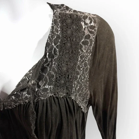 Gimmicks by BKE Top XL Black Flowy Lace 3/4 Sleeve Tie-Neck Women's Goth Dark - Picture 6 of 13